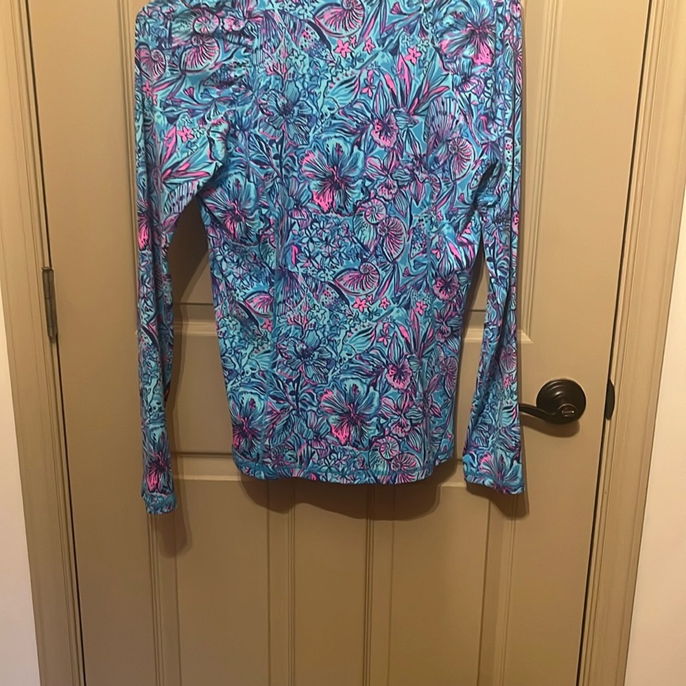 NWT Lilly Pulitzer Luxletic Justine Pullover Size M NWT - Picture 2 of 9